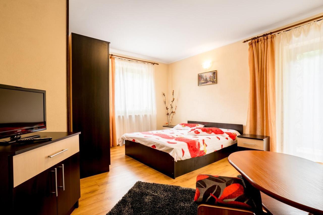 Vila Nico Baia de Fier Dış mekan fotoğraf