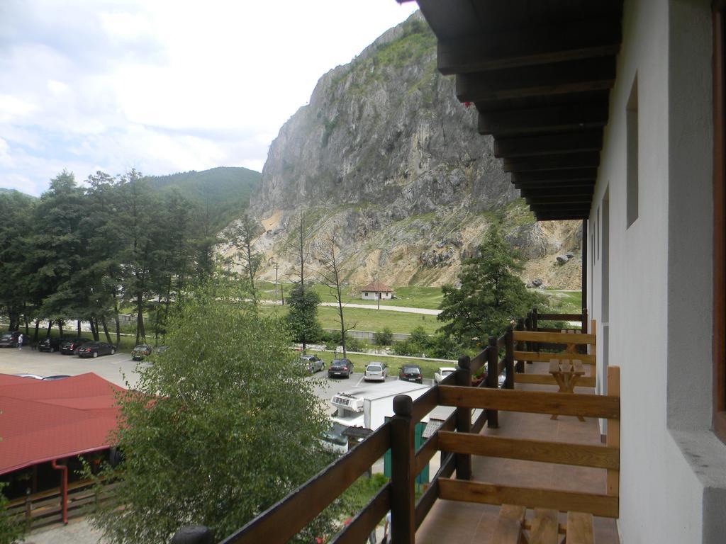 Vila Nico Baia de Fier Dış mekan fotoğraf